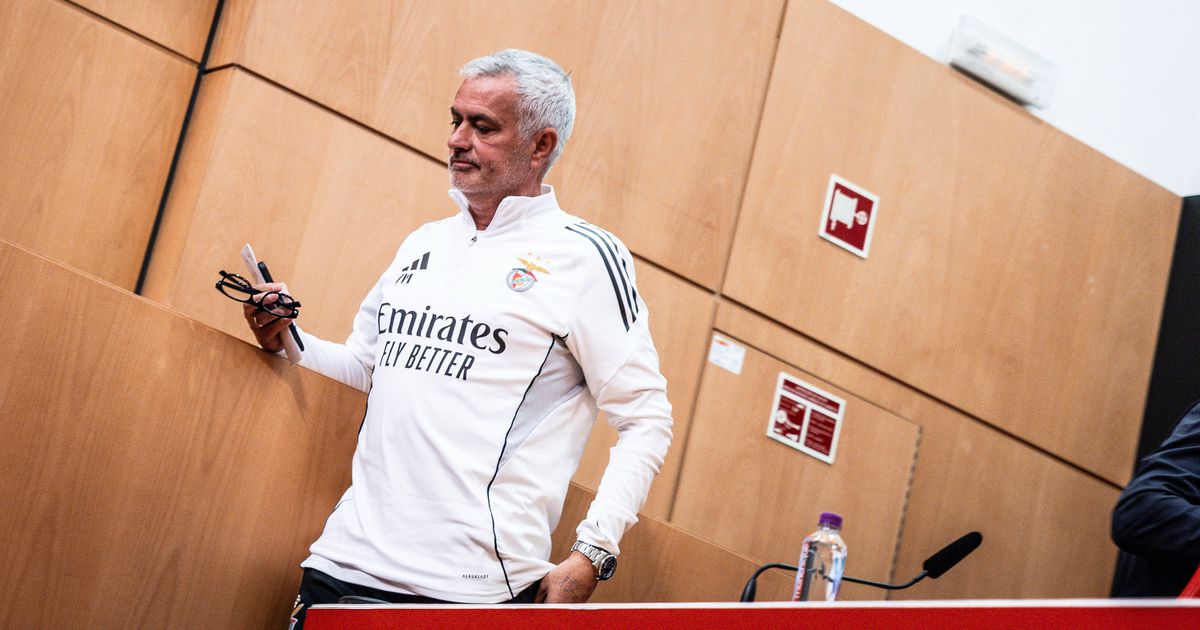 José Mourinho a făcut comentarii ironice despre situația din fotbalul portughez, după ce Morten Hjulmand a evitat criticile antrenorului Benfica Antrenorul FC Porto, José Mourinho, a făcut declarații pline de sarcasm despre regulile și condițiile din fotbalul portughez, într-un context în care a fost vizată atmosfera și atitudinea în cadrul meciurilor din elită