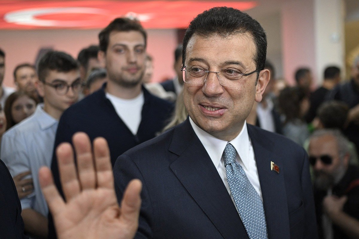 Procurorii turci au deschis o nouă anchetă împotriva primarului din Istanbul, Ekrem Imamoglu Procurorii turci au lansat marți o anchetă penală împotriva primarului Istanbulului, Ekrem Imamoglu, acuzându-l de insultarea unui funcționar public