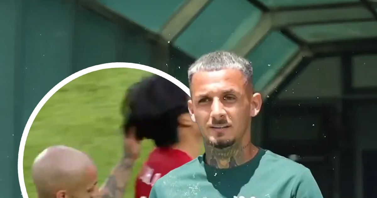 Un meci tensionat în campionatul Chinei între Zhejiang FC și Chongqing FC s-a încheiat cu victoria oaspeților, scor 1-0, dar incidentul principal a avut loc în finalul partidei, atunci când Alexandru Mitriță, jucătorul gazdelor, a fost eliminat după un gest nesportiv față de un adversar