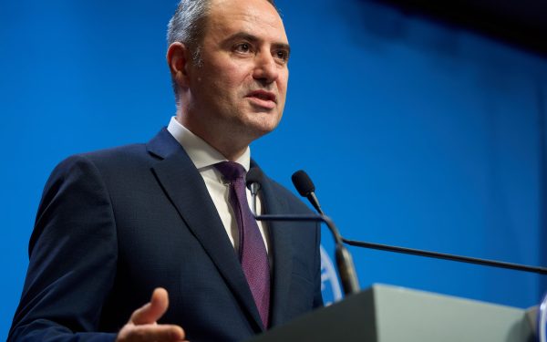 Nazare, speriat de SUA: Avertisment sumbru din zona ratingurilor și investitorilor