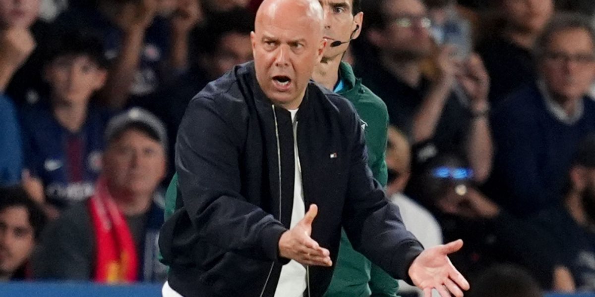 Arne Slot riscă totul cu Liverpool: „Vrem minuni în Liga Campionilor”