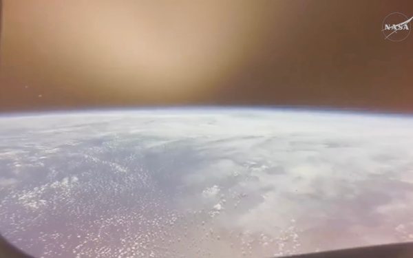 Artemis II revine triumfătoare: Imagini spectaculoase de pe Lună