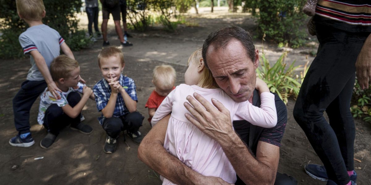 Atrocități în Ucraina: Aproape 700 de copii uciși, 20.000 deportați ilegal în Rusia