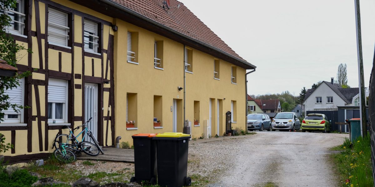 BĂIATUL-FANTOMĂ din Franța: ținut în dubă un an de tatăl său. Dezvăluiri șocante