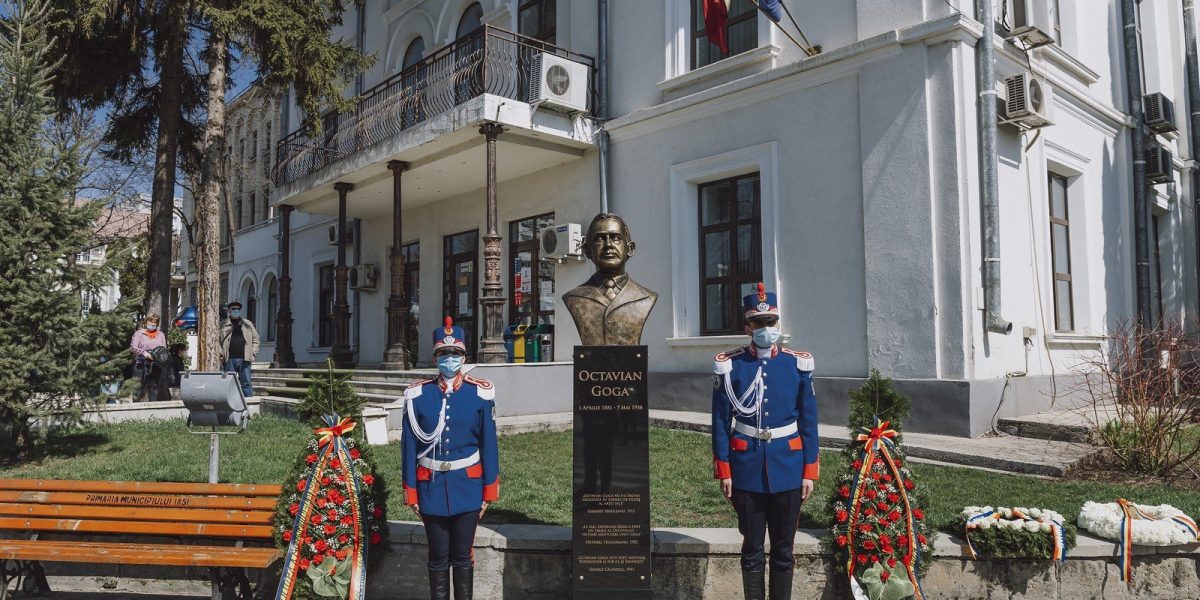 Bustul lui Goga, DISPĂRUT din Copou: Poezia, ACUZATĂ de fascism și antisemitism