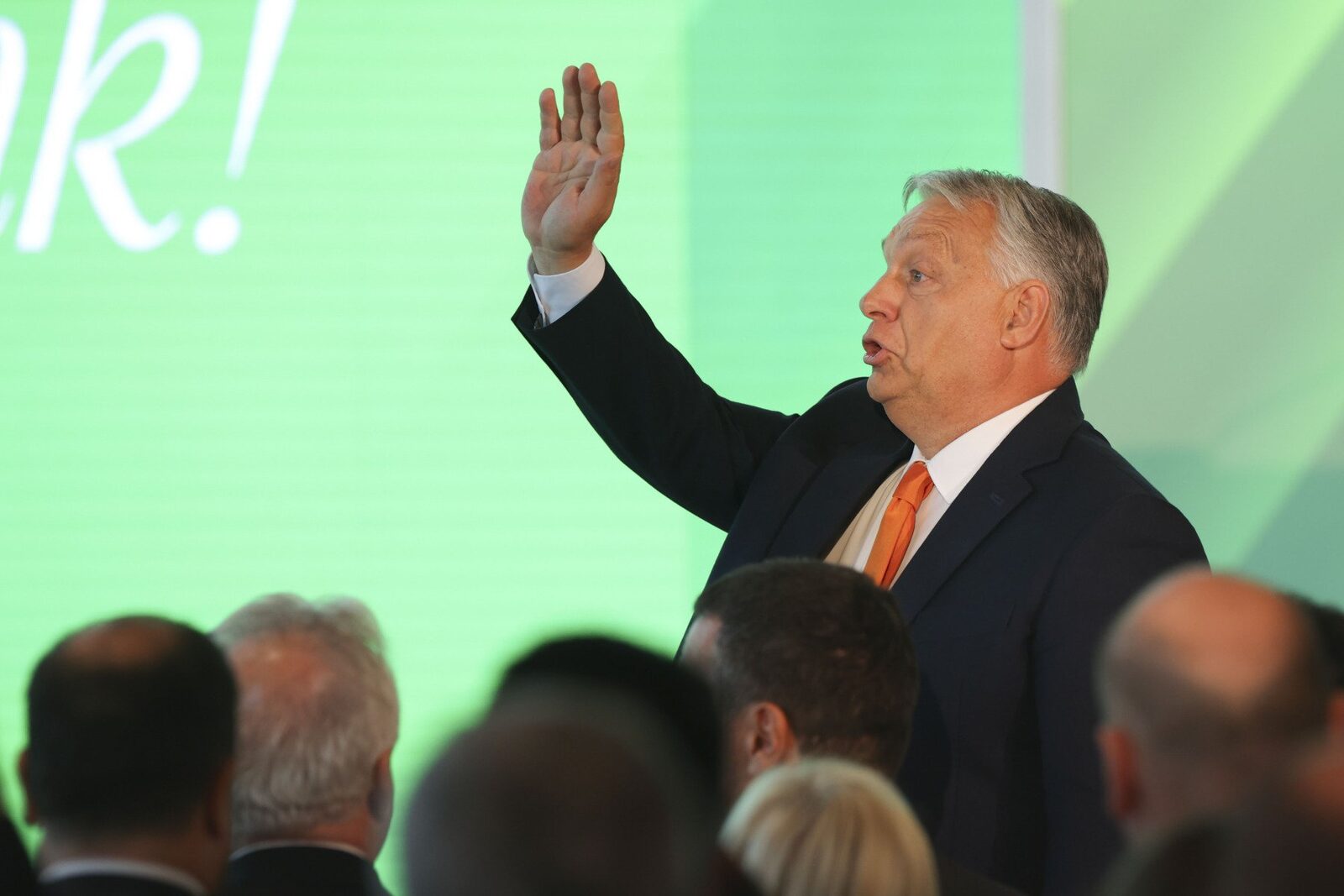 Europa, ȘOCATĂ: Orban, DEMIS. Ce spun Macron și șefa CE despre Ungaria