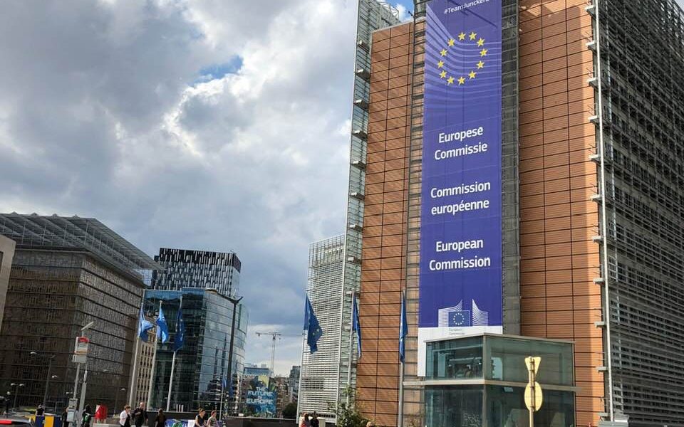 Măsuri de urgență UE: Cum influențează România scăderea facturilor la energie