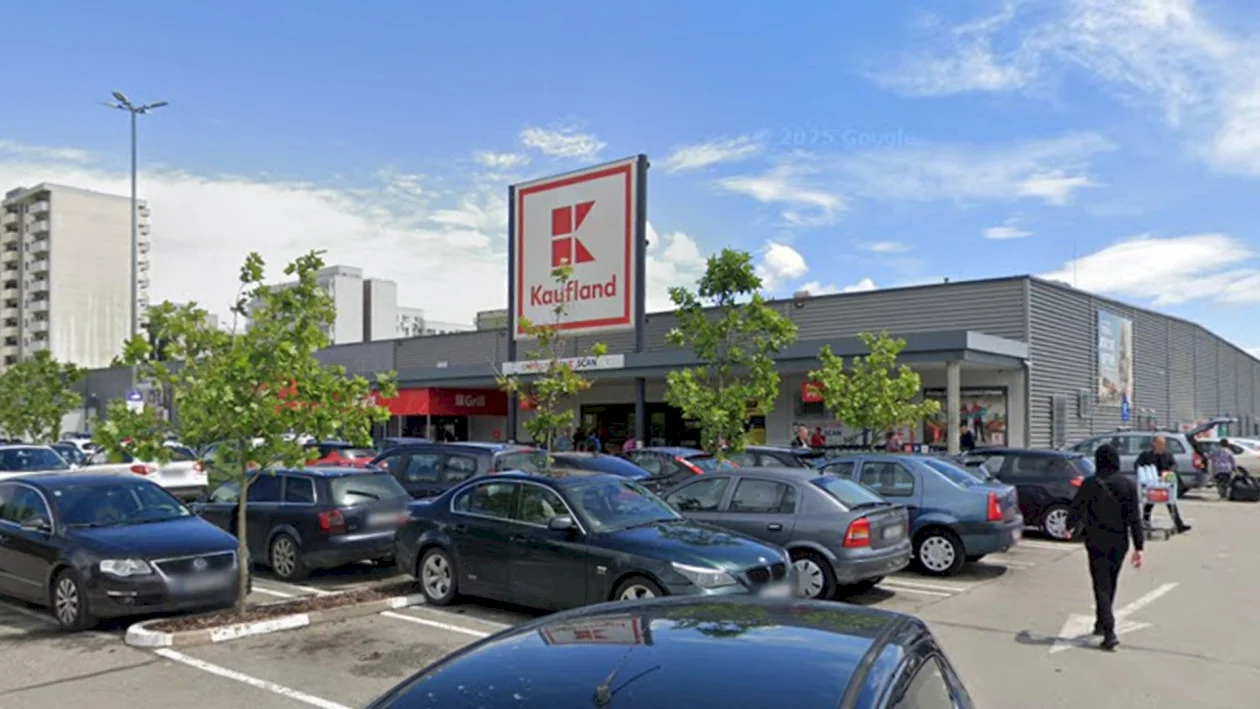 Kaufland extinde oferta: brandurile Lidl intră în magazinele din România Începând de astăzi, 8 aprilie, Kaufland introduce treptat în magazinele sale din România brandurile CRIVIT, SILVERCREST, LIVARNO, Esmara și Lupilu