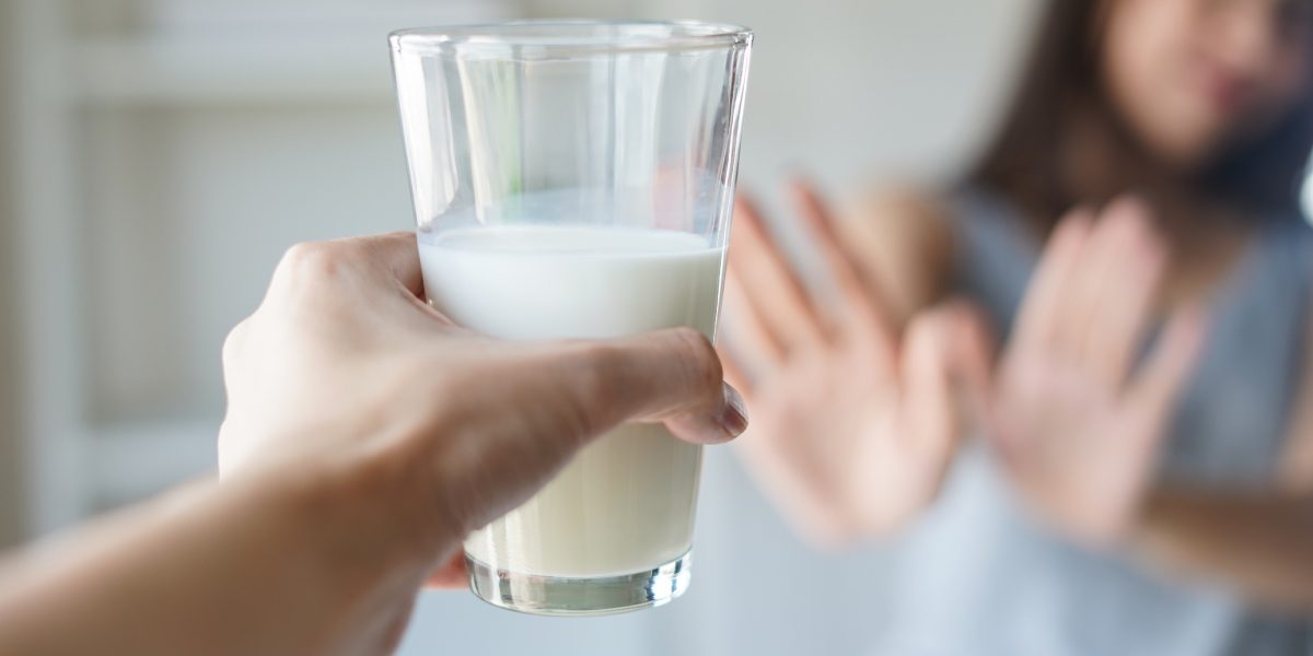 Laptele și Parkinson: Avertisment Șocant de la Neurologi! Studii recente dezvăluie riscuri