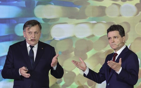 Crin Antonescu, apărarea lui Nicușor Dan: Atacuri dure după numirile din Justiție