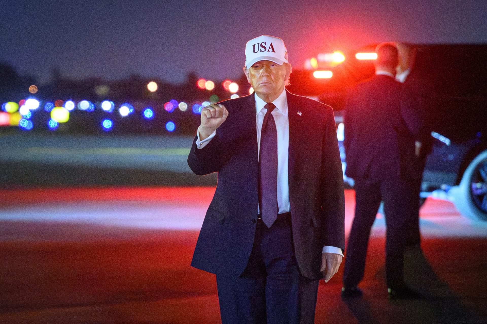 Președintele SUA, Donald Trump, a lansat marți cea mai dură amenințare la adresa Iranului, pe măsură ce ultimatumul nuclear stabilit de administrația de la Washington urmează să expire