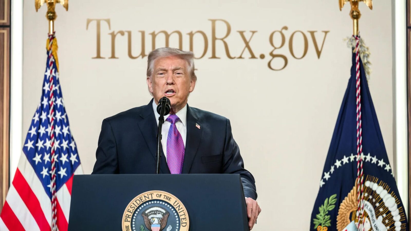 SUA și Iran vorbesc despre pace: Trump, despre Strâmtoarea Ormuz