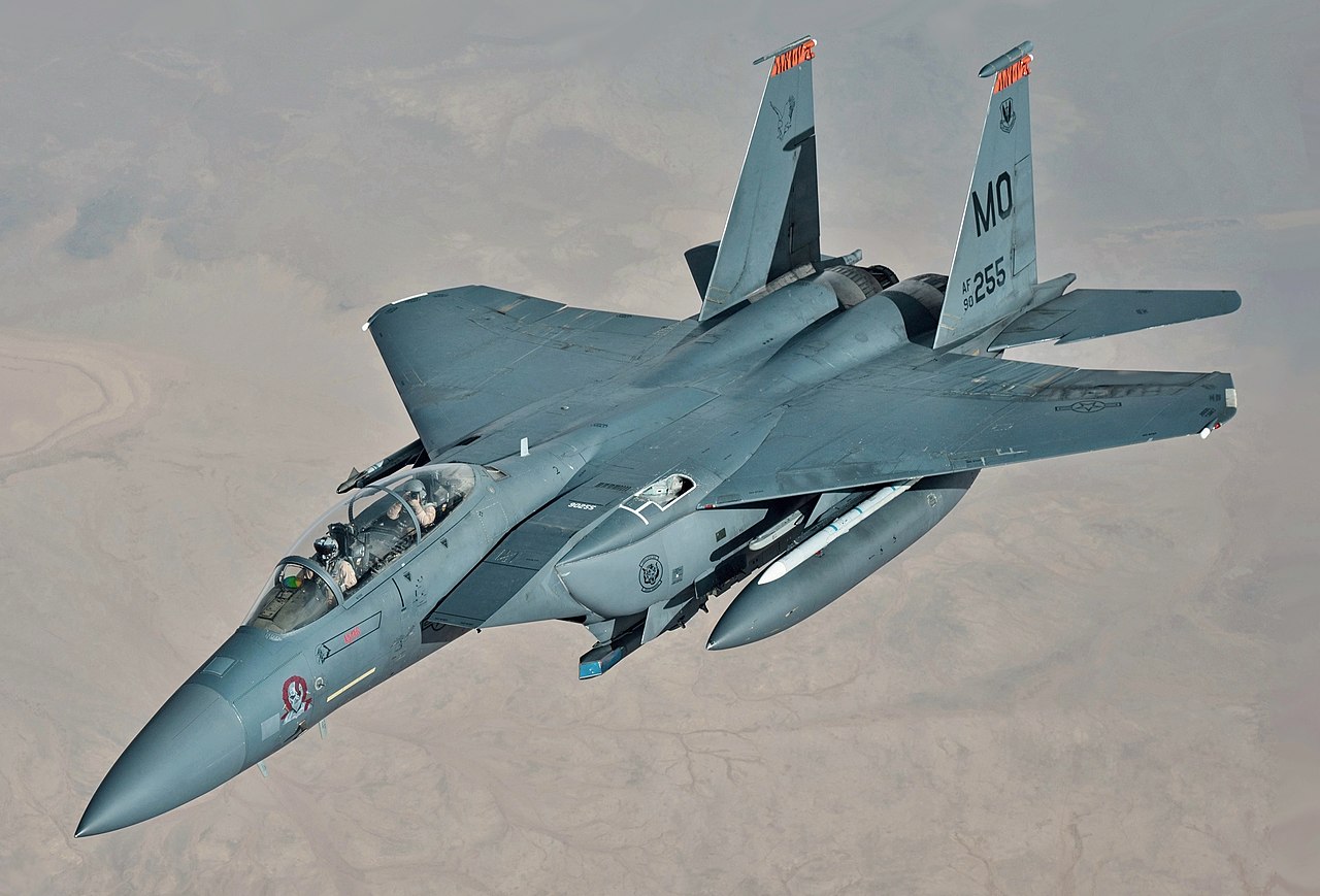 F-15E Strike Eagle, avionul de luptă al SUA, se află într-o situație dificilă în conflcitul cu Iranul, având până acum patru aeronave doborâte sau distruse