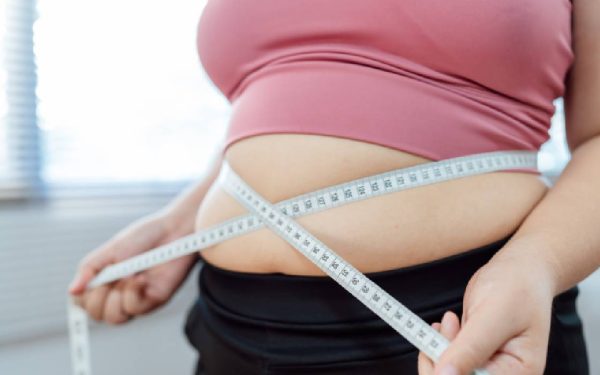 Grăsime sau apă? Cum îți dai seama ce ai acumulat după Paște?