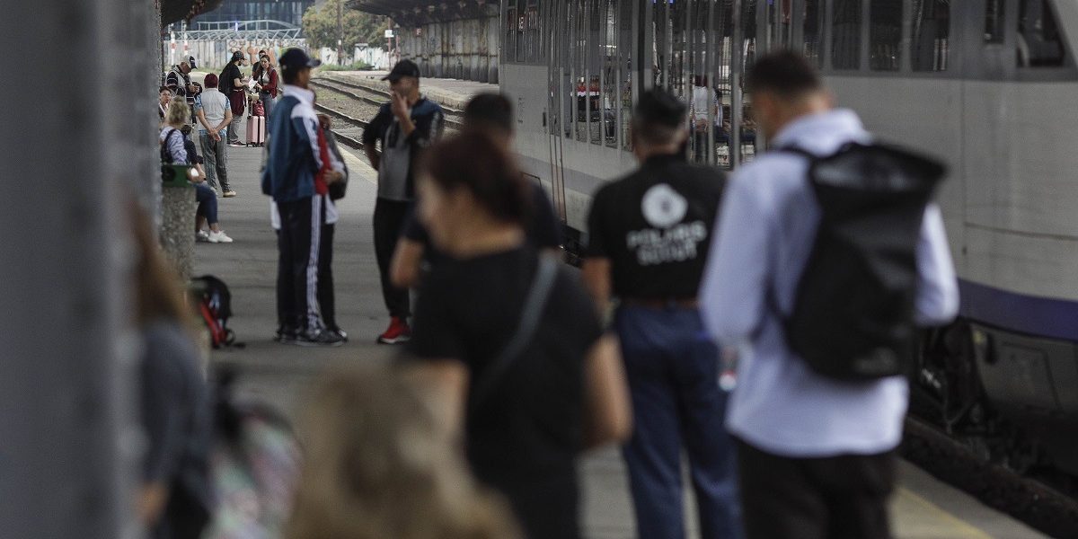 CFR SA scoate la licitație paza Gării de Nord și a sediului din București