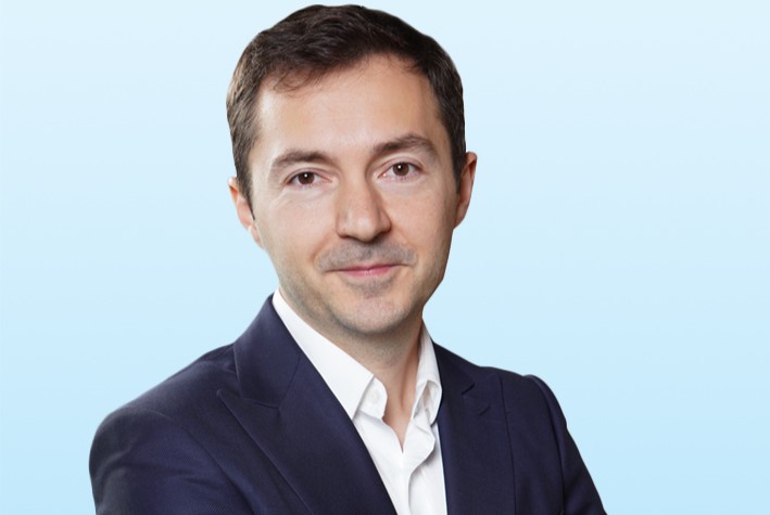 Numărul persoanelor care dețin propria locuință în România scade progresiv, ajungând în anul 2026 la o rată de 70,5%, în scădere față de 73% în anul precedent