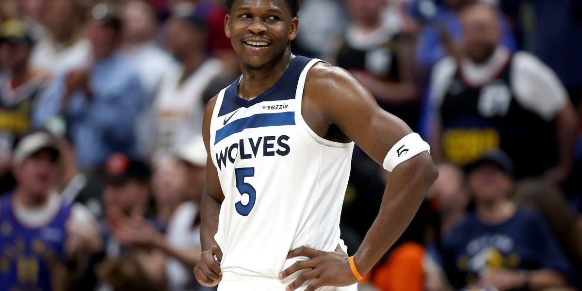 Edwards, eroul serii! Timberwolves smulg victoria cu Denver, în deplasare