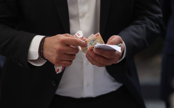 Criză politică: Concordia avertizează asupra prețului plătit de companii și cetățeni