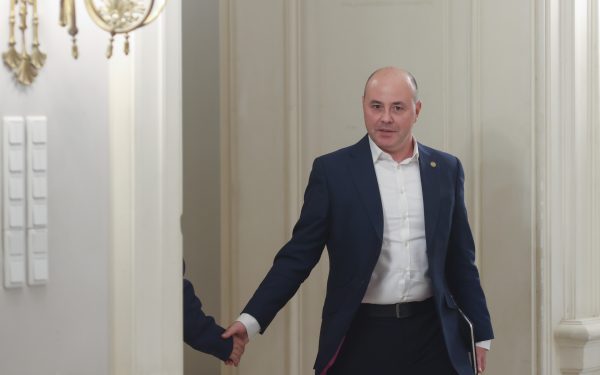 Bolojan, după USR, critică dur numirile lui Nicușor Dan: „Gravitate extremă”