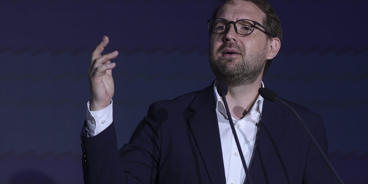 Lider politic român, extaziat de rezultatul alegerilor din Ungaria: „Democrația, înapoi!”