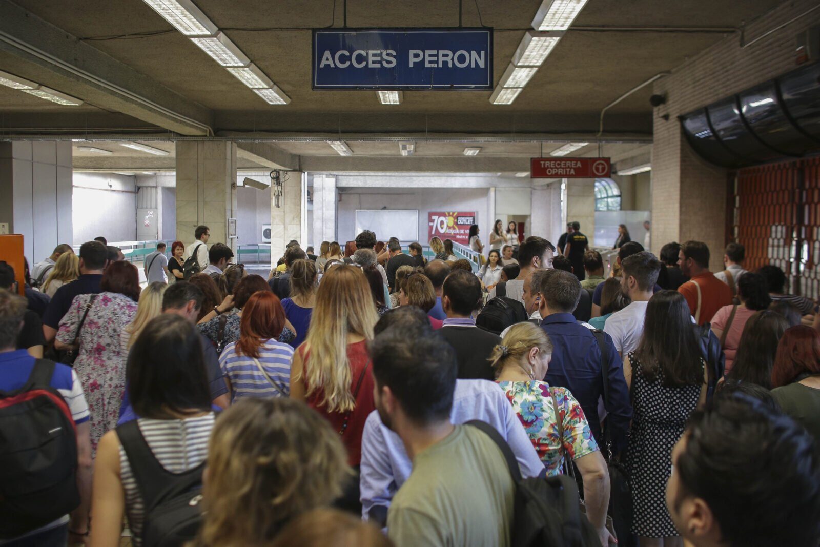 Metrorex scumpește călătoria cu metroul, în contextul crizei combustibilului și al problemelor financiare Bucureștenii se pregătesc să plătească mai mult pentru călătoriile cu metroul, începând cu 1 mai