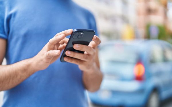 ChatGPT te ajută să găsești mașina perfectă pe Autovit: Ghid rapid