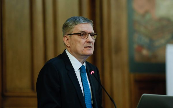 Dăianu avertizează: Măsurile anti-șoc energetic nu trebuie să crească deficitul