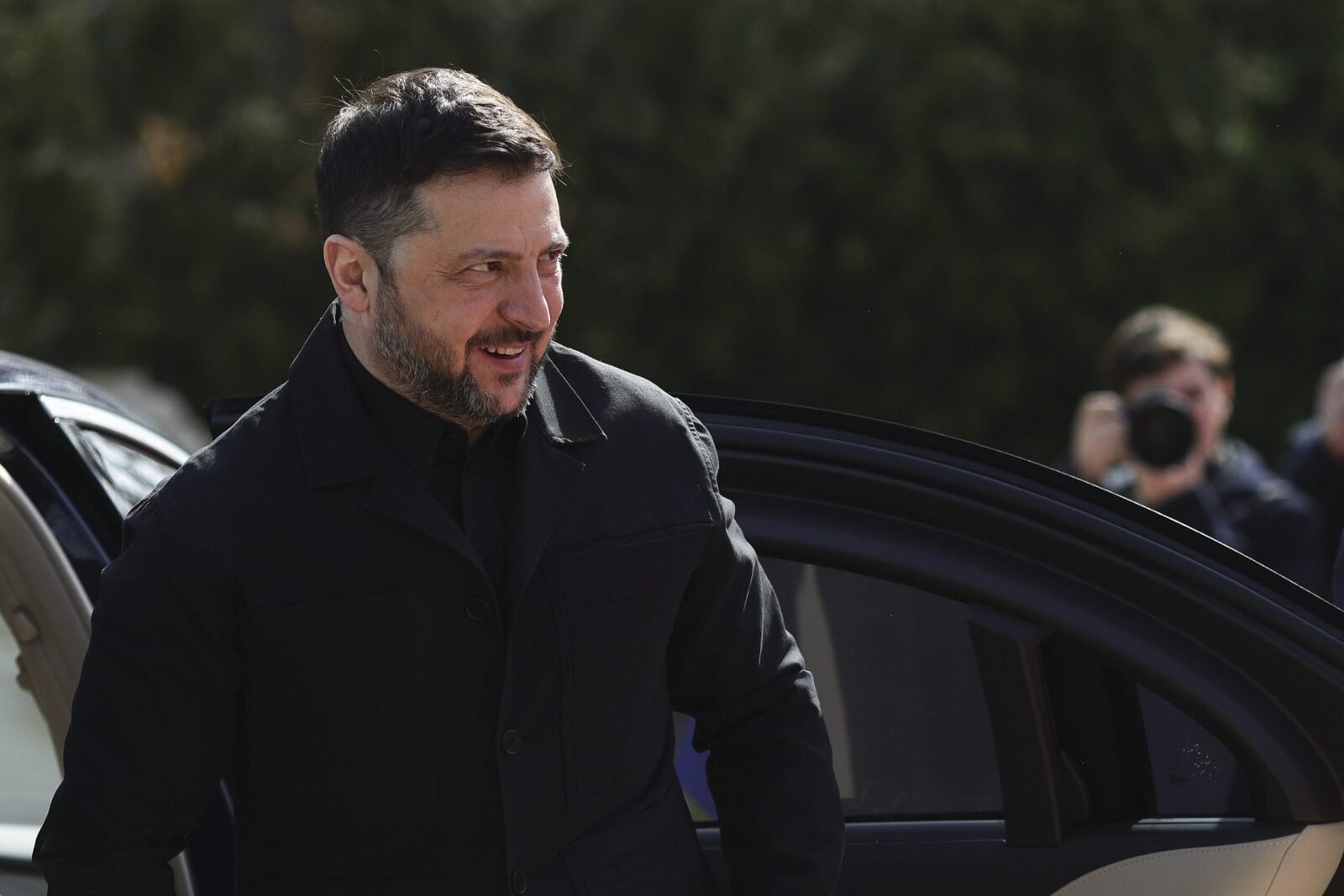 Președintele ucrainean Volodimir Zelenski a avut o întâlnire cu reprezentanți ai minorității maghiare din regiunea Transcarpatia, un gest cu o puternică încărcătură simbolică, în contextul alegerilor legislative ce au loc duminică în Ungaria