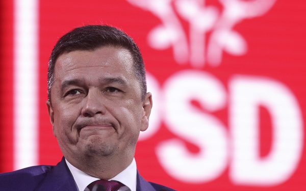 Criză politică: România se împrumută mai scump, avertizează Bloomberg