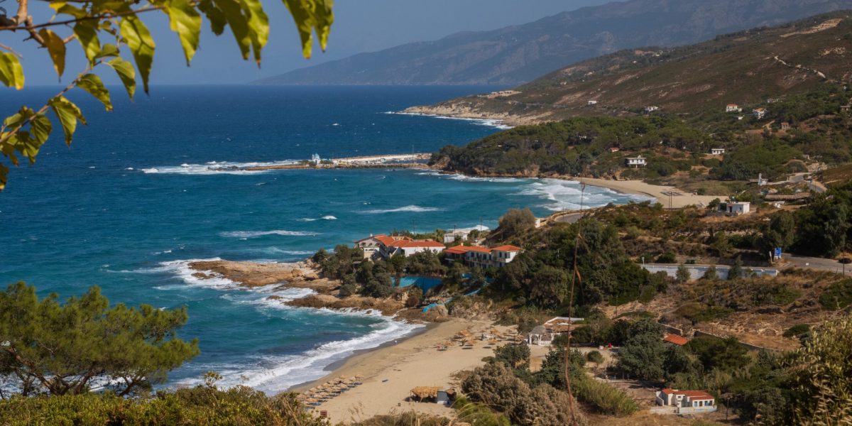 Insula GREACĂ cu o populație vârstnică record: Mai mulți NONAGENARI ca oriunde