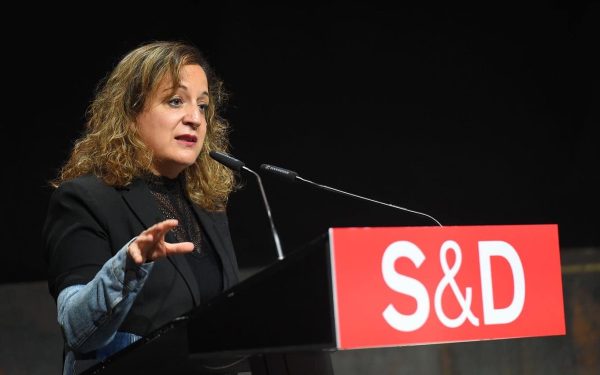 Șefa Socialiștilor din PE: România are nevoie urgent de o coaliție PRO-EUROPEANĂ