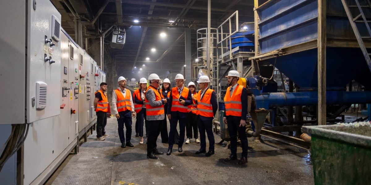 Fabrica URIAȘĂ de reciclare PET, la Târgu Mureș: Va fi cea mai mare din Europa în 2026