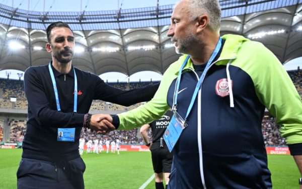 Doar 5 antrenori au rezistat! Surprize în SuperLiga României după start