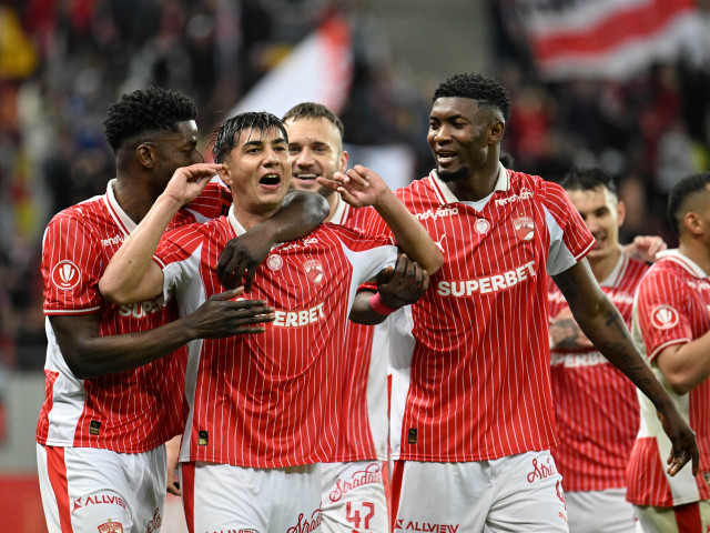 Dinamo învinge U Cluj: Scorul e 2-1, ”Câinii” câștigă în play-off, Cluj ratează șansa