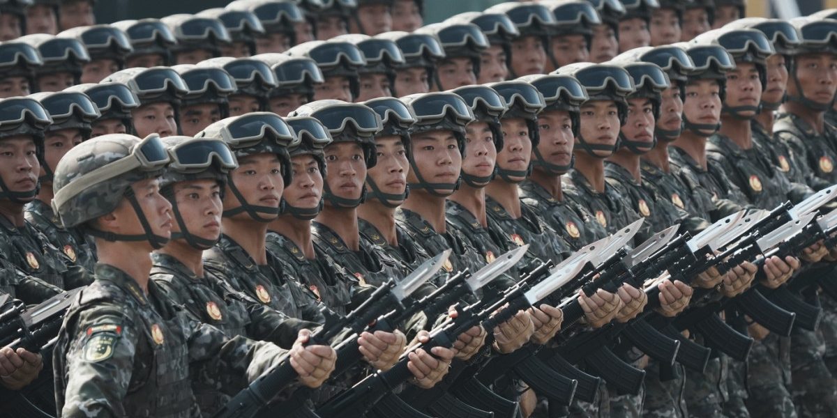 China: AI militară umbrește comandanții umani. Asalturi cu precizie de 90%