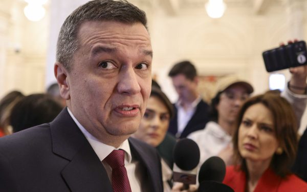 Fostul consilier îi dă replica lui Grindeanu: „Nu blocați România!”