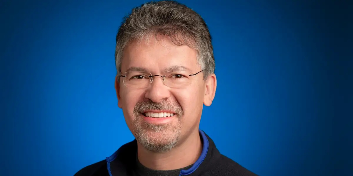 John Giannandrea, șeful AI de la Apple, pleacă: Ce urmează pentru companie?