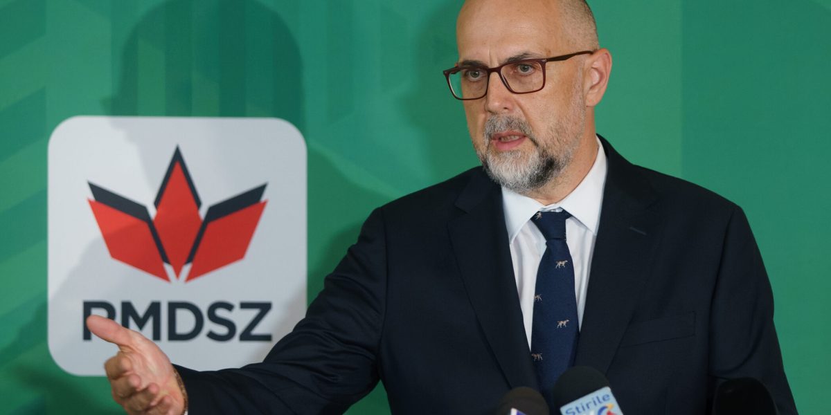 Magyar, după victoria Tisza: Negocieri cu UDMR și invitație pentru Kelemen Hunor