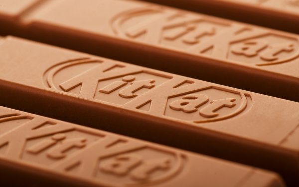 Ciocolată furată legată de țigări: Dezvăluiri ULUITOARE din Marea Britanie