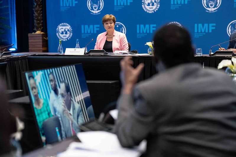 Șefa FMI Anticipă o Creștere Semnificativă a Cererilor de Finanțare din Cauza Războiului Fondul Monetar Internațional (FMI) se pregătește pentru o posibilă creștere a cererilor de sprijin financiar, ca urmare a efectelor indirecte ale conflictului din Orientul Mijlociu