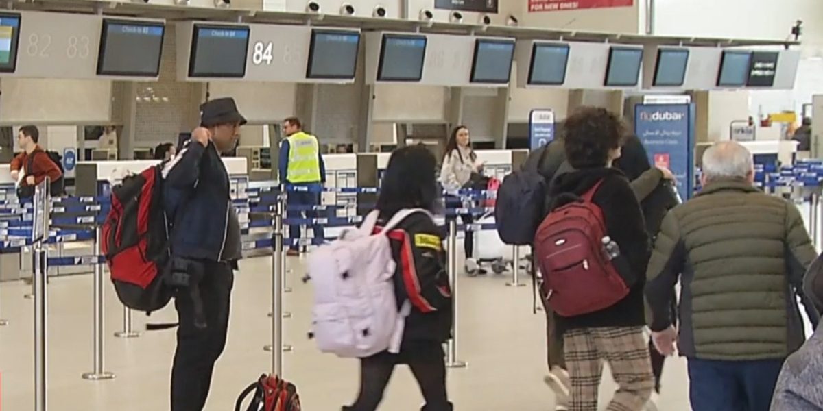 Kerosenul face ravagii: Vacanțele se scumpesc, agențiile pun taxe noi