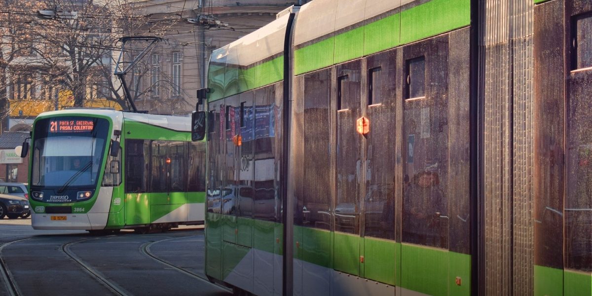 Tramvaiul 21, SUSPENDAT în weekend: 3 linii de autobuz, DEVIATE!