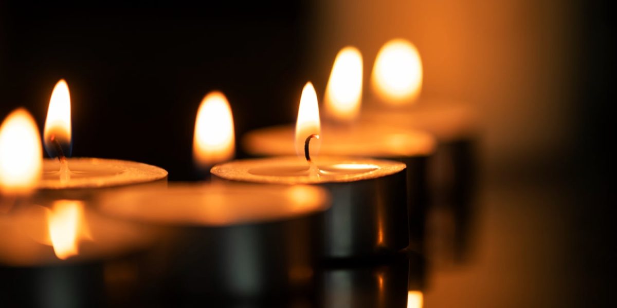 Lumina Sfântă a ajuns la Ierusalim: Imagini emoționante. Va ajunge în România la 18:30