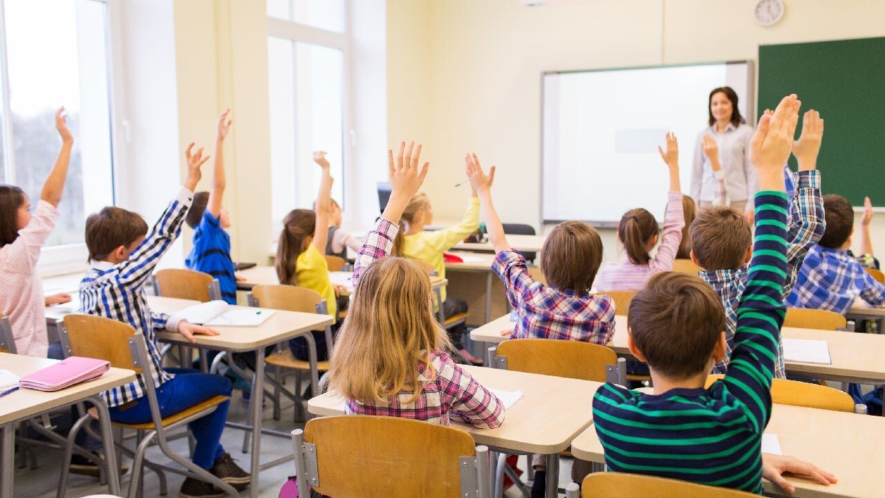 M-am uitat la gradul de aglomerație: șocant în unele clase!