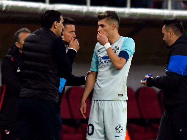 Jucătorii FCSB, intruziune șocantă în biroul antrenorului: „Nu te vedem, Mister!”