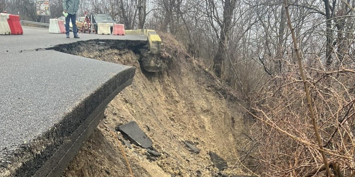 Blocaj infernal: Drum închis de 3 luni între Câmpina și DN1, fără nicio lucrare