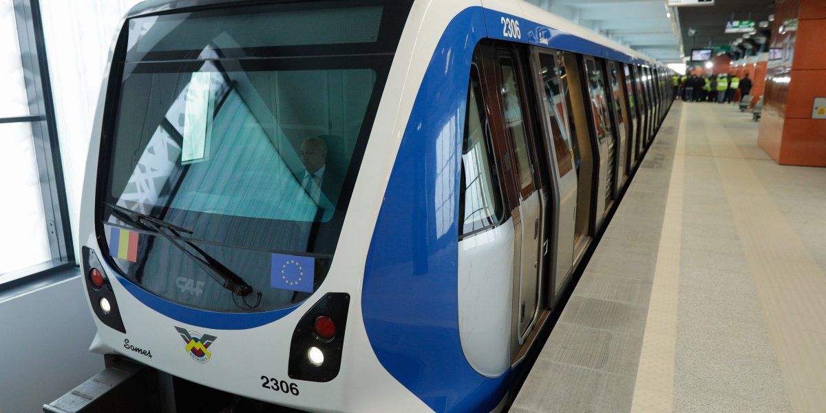 Fum la metroul bucureștean: Panică în stație, pasagerii evacuați