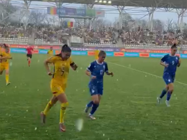 Grindină și dramatism: România – Cipru întreruptă la 1-0, jucătoarele în vestiare