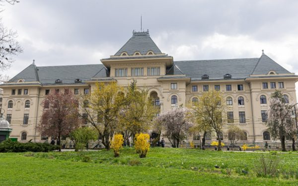 Bucureștenii pot vizita GRATUIT Primăria Capitalei în weekend