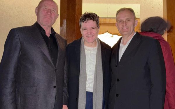 Nicușor Dan, la Cornu de Vinerea Mare: Alături de PSD-iști și primar